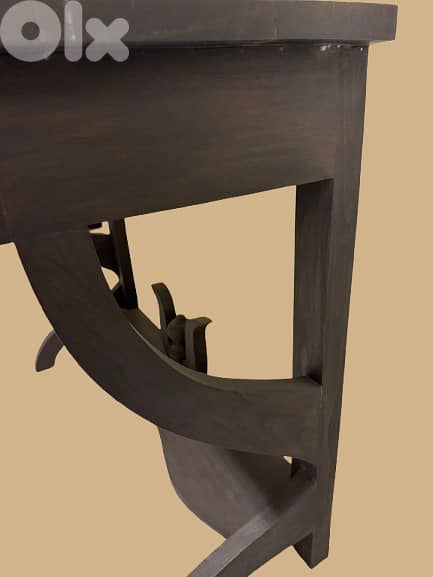 Vintage Console Table with Drawers 2