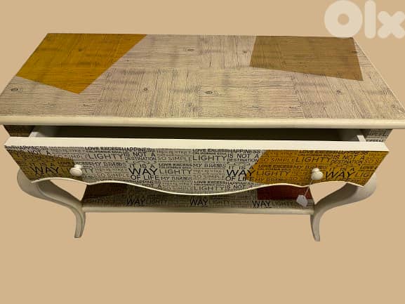 Decorative Console Table 3