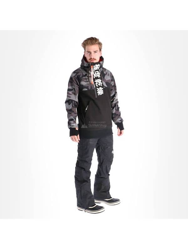 Ski / Snowboard Jackets (check the seller ads for detailed prices) 5