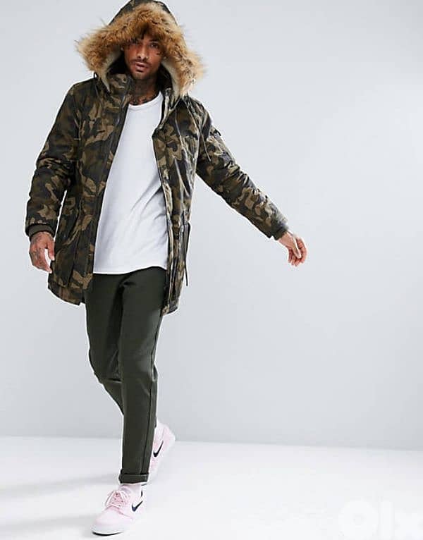 Ski / Snowboard Jackets (check the seller ads for detailed prices) 12