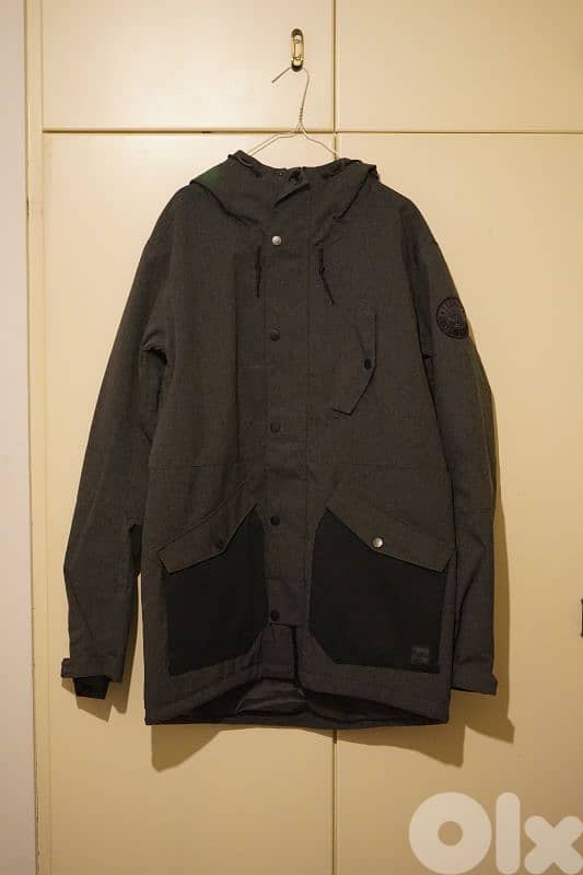 Ski / Snowboard Jackets (check the seller ads for detailed prices) 14