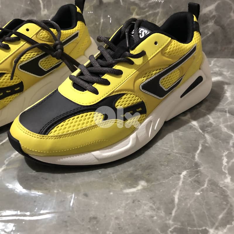Diesel Shoes - Black and Yellow size 40.5 0