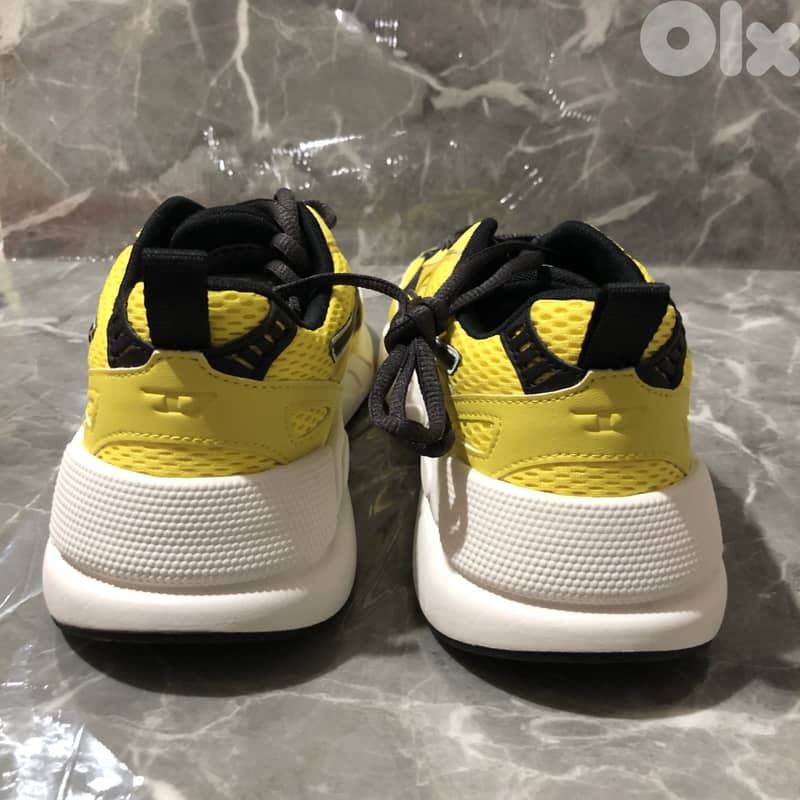 Diesel Shoes - Black and Yellow size 40.5 4