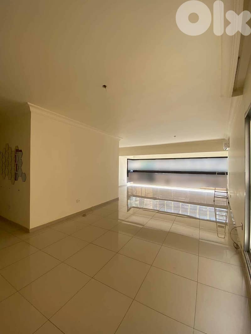 SPACIOUS APARTMENT IN AIN EL TINEH PRIME / SEA VIEW (200SQ) , (AM-135) 0