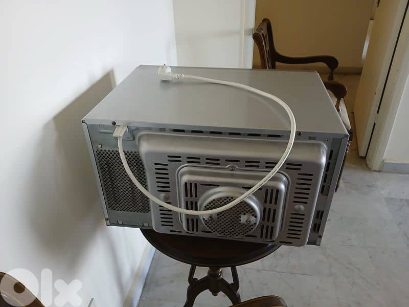 microwave 30 litres 1