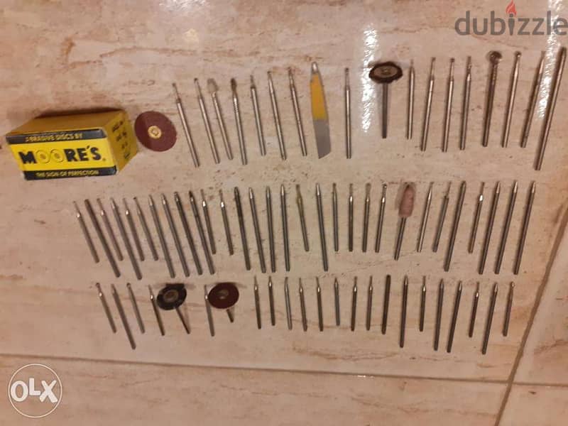 مجموعة من العدة المستعملة في صناعة المجوهرات و الاكسسوارات والفوبجو 0