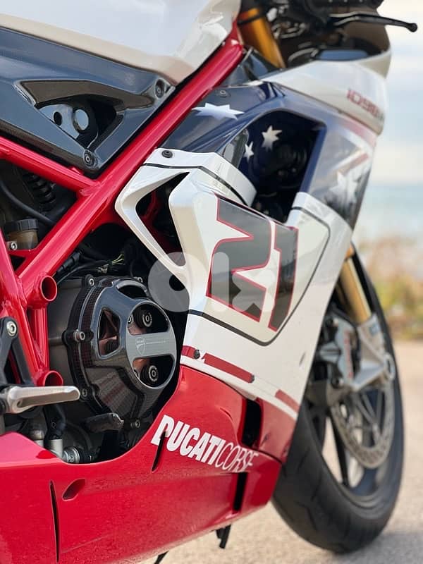 1098 R  troy bayliss edition 2