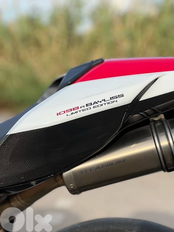 1098 R  troy bayliss edition 11