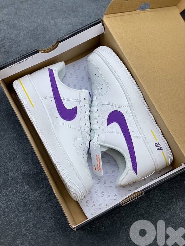 Air Force one EMB returns size 44 OG ( swipe for more photos ) 1