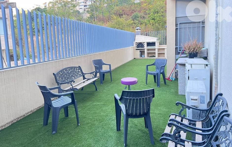 Apartment + Terrace For Rent In Mar Takla شقة للاجار في مار تقلا 0