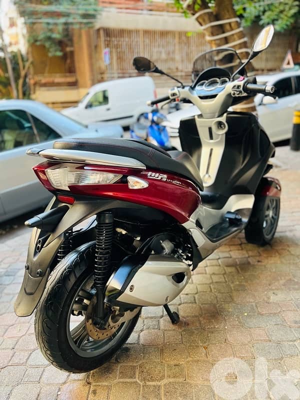 piaggio Mp 3 300 cc 8