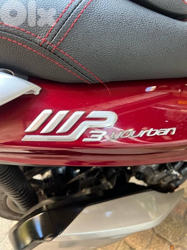 piaggio Mp 3 300 cc 9