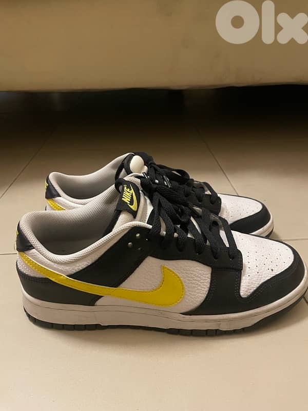 Nike Dunks Low Yellow Panda 2