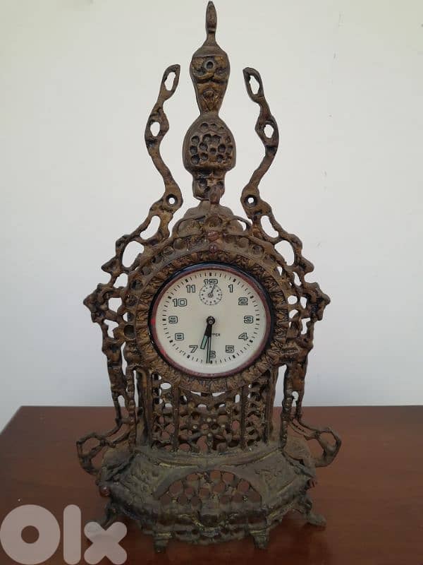 ساعة قديمة 0