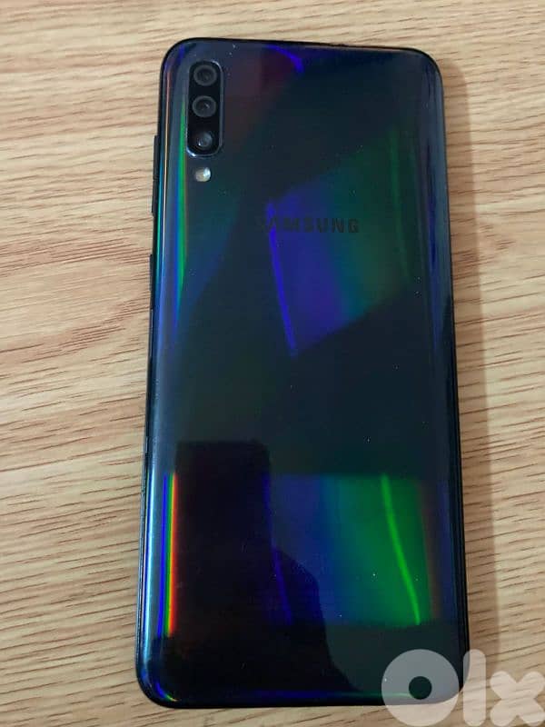 Samsung a70 galaxy اي ٧٠ سامسونج 0