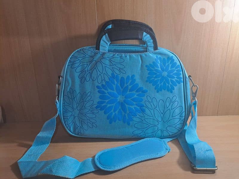 2 crossbags for women, in great condition, never used !! 2