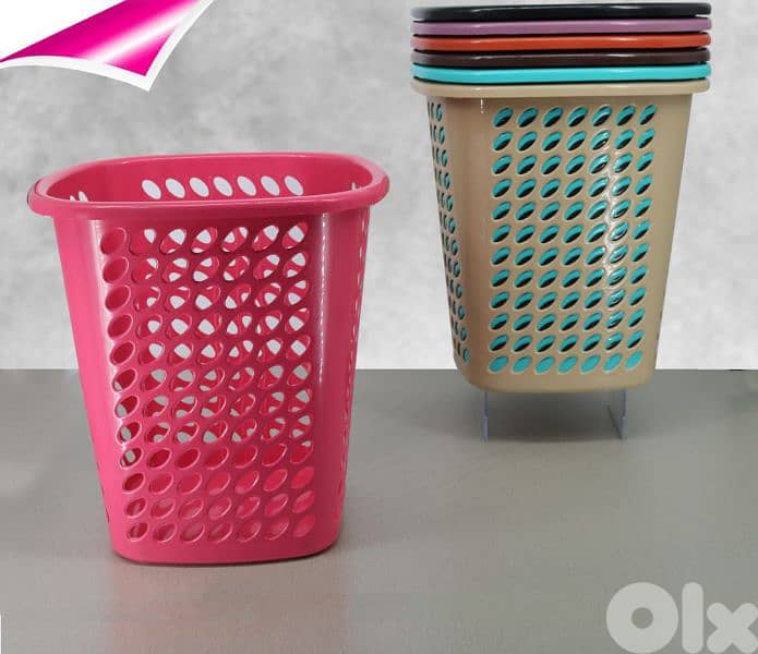 bathroom trash and baskets 1