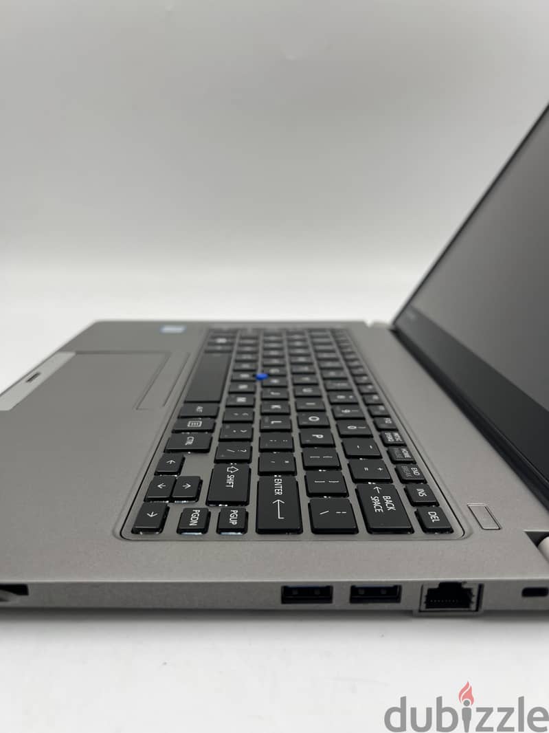 4667 Used Laptop toshiba Portege Z30 i7 8gb ram 256gb13.3 Touch Screen 3