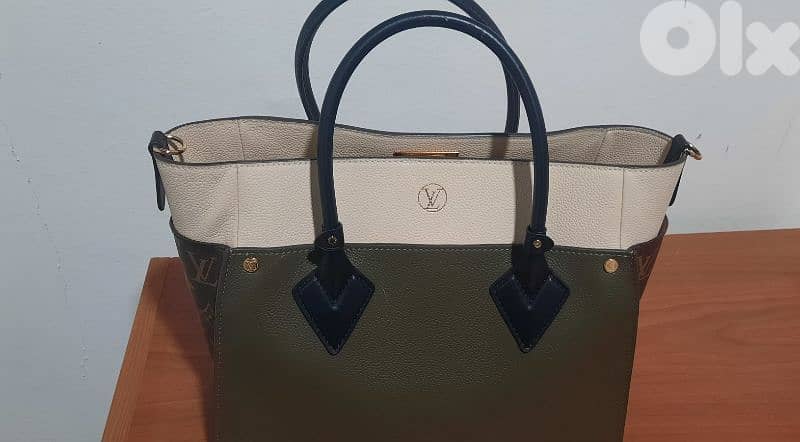 Handbag sac Louis Vuitton. جزدان 4