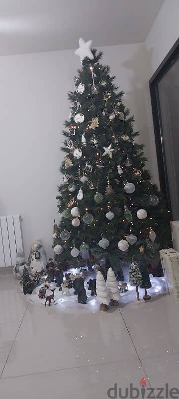 Rachelle christmas tree