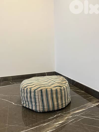 pouffe