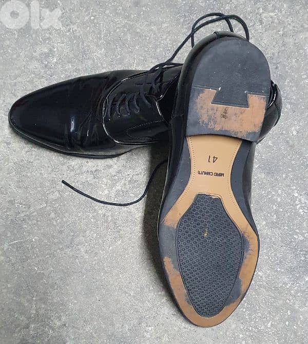 Mario cerutti  n 41 like new  shiny black 8$ beyrot ashrafiye 03723895 4