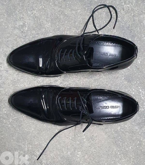Mario cerutti  n 41 like new  shiny black 8$ beyrot ashrafiye 03723895 5