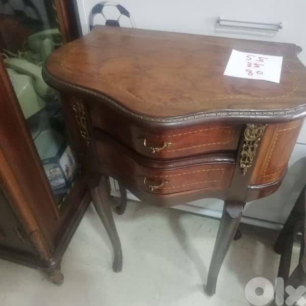 صنع فرنسي سعر 80$ 0