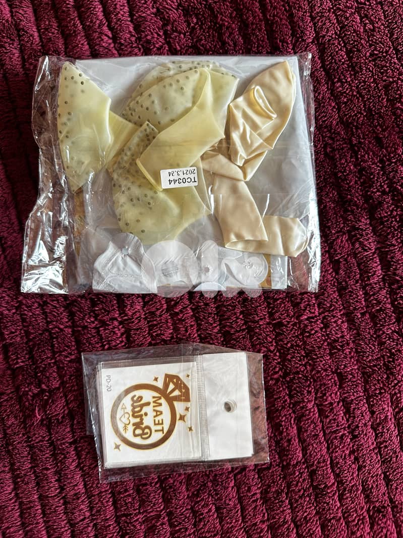 Bachelor accessories, balloons and tattoos 4