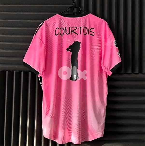 Real Madrid 2021/22 Y - 3 goalkeeper courtois adidas kit 1