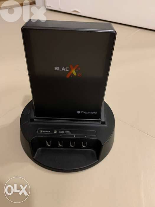 Thermaltake BlacX SE SATA Hard Drive Docking Station w/ USB Hub 1