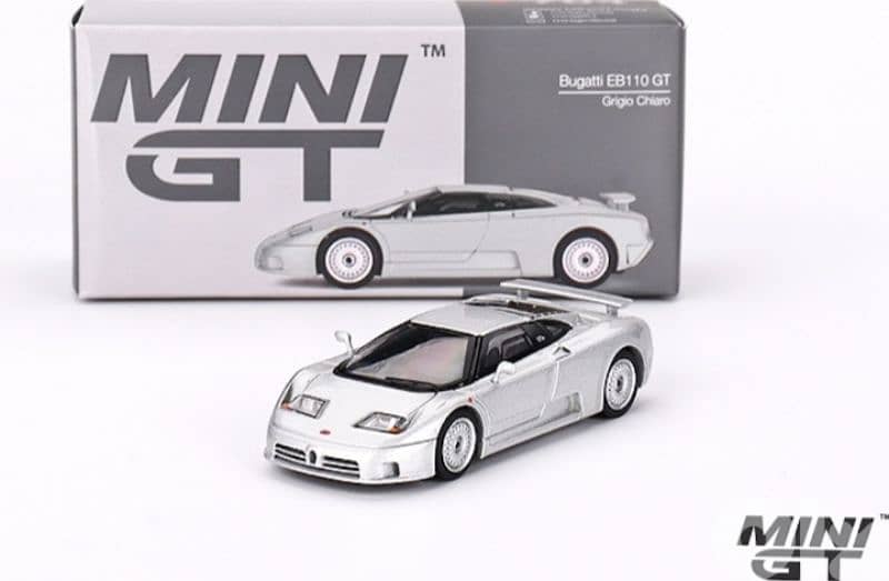 Bugatti EB110  diecast car model 1;64. 0