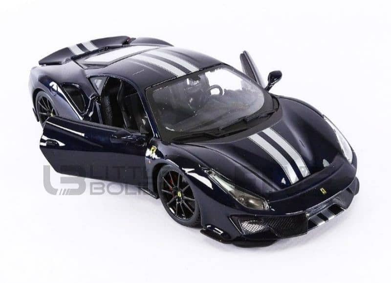 Ferrari 488 Pista diecast car model 1:24. 4