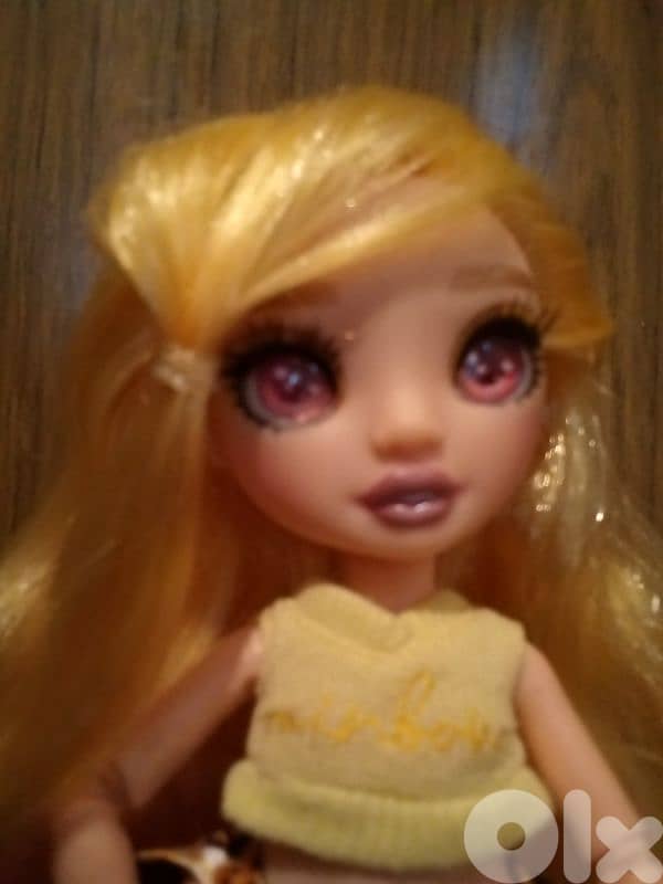 RAINBOW HIGH SHERYL MEYER OMG As new Big doll articulated +Shoes=40$ 3