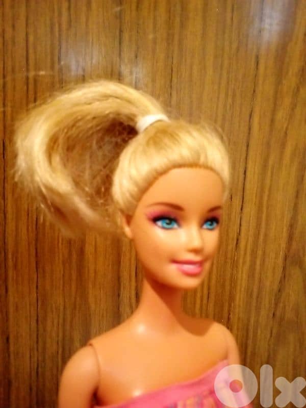 Barbie WINTER Mattel2011 great doll bend legs+Outfit+Boots+Coat+Hat=26 2