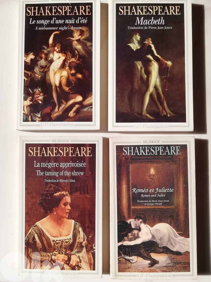 5 pocket books by Shakespeare in French 0