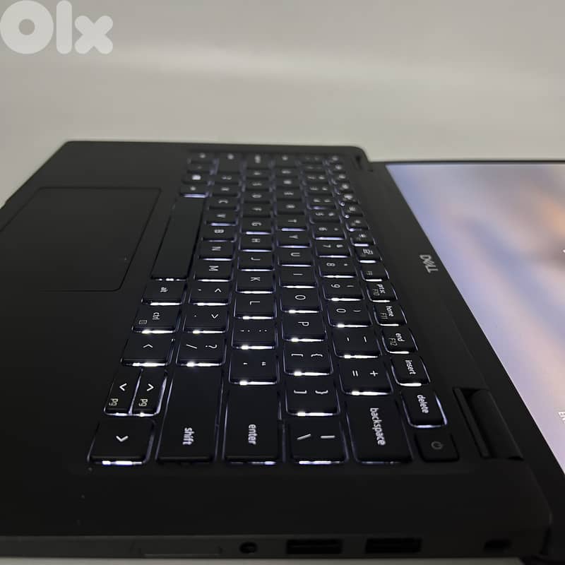 4827-Laptop Dell Latitude 7410 2