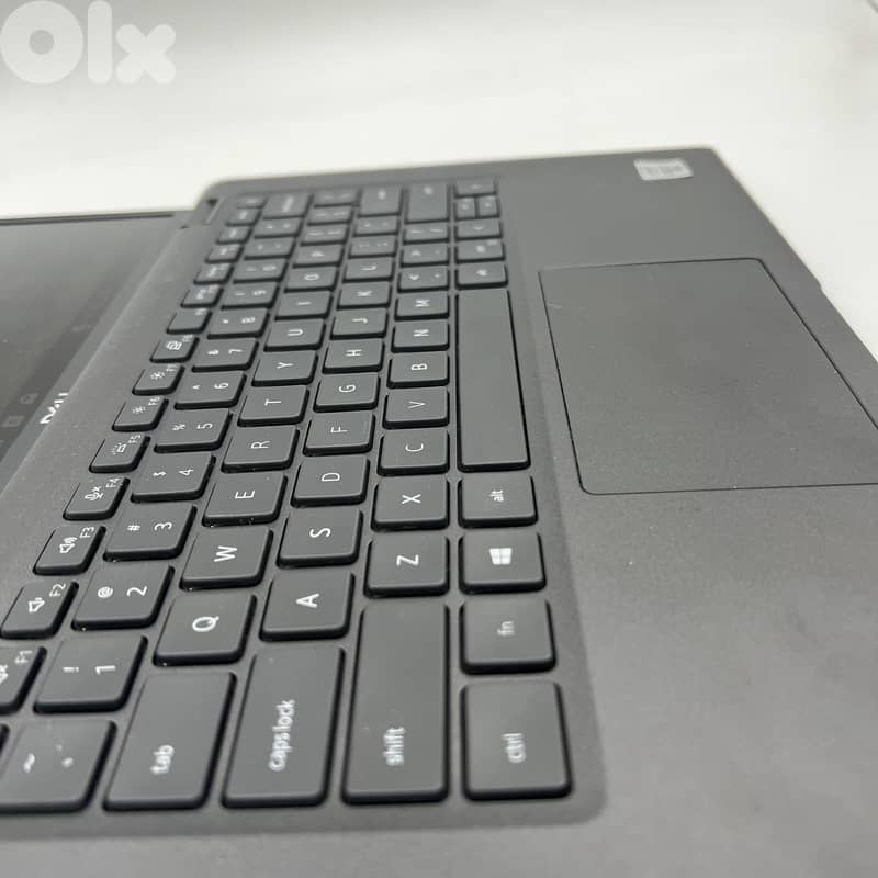 4827-Laptop Dell Latitude 7410 6