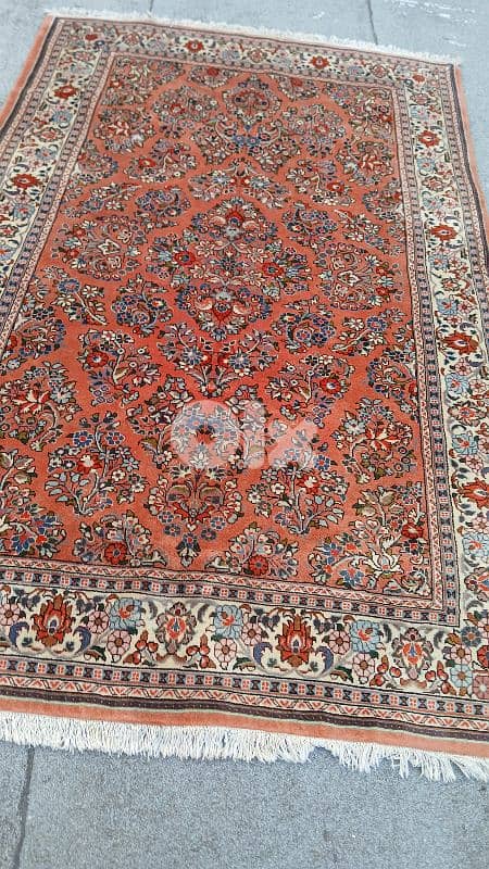 سجادة عجمية نظيفة مستعملة قليل حلوة مافيها شي قياسها255×165 2