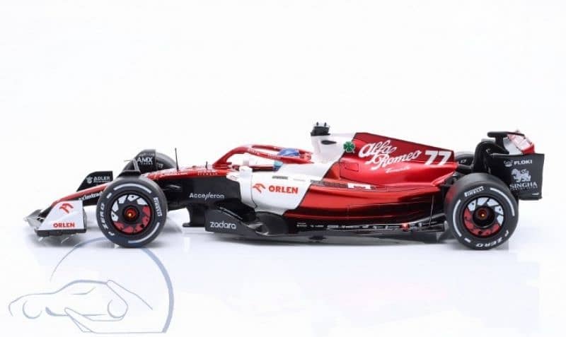 V. Bottas Alfa Romeo C42 (2022) diecast car model 1;18. 2