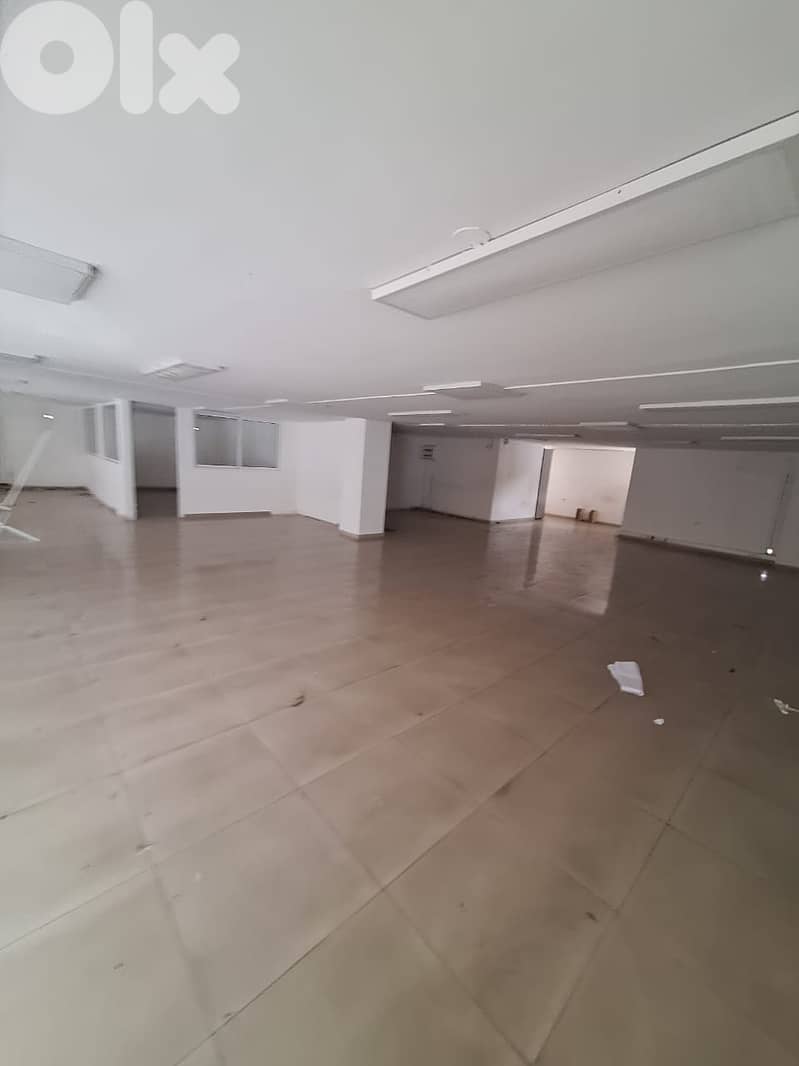 STAND ALONE SHOWROOM IN MKALLES PRIME (500Sq) 2 FACADES, (MKR-116) 0