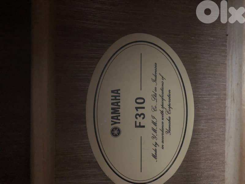 Accoustic Guitar Yamaha 2