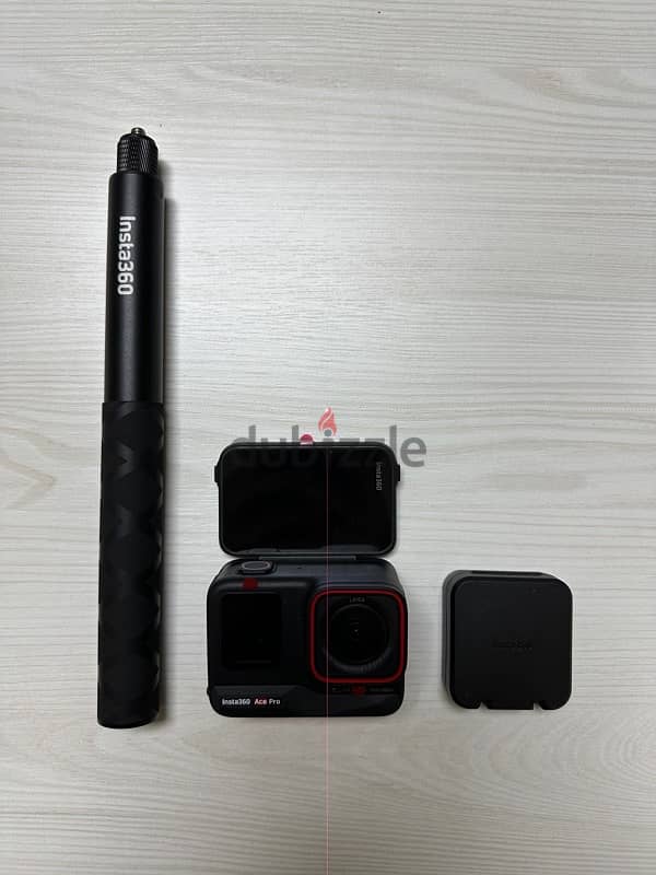 Insta360 AcePro with accessories 5