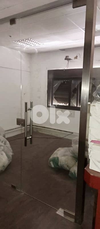 glass room with door 0