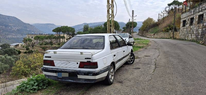 2x Peugeot 405 1990 سيارتين بيجو للبيع، 1 كسر 0