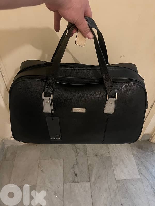 SELECTED weekend bag black brand new 1