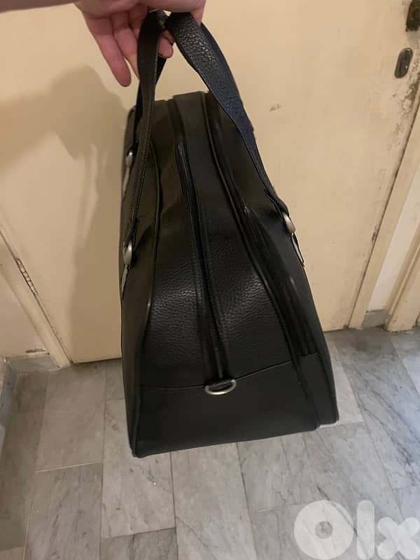 SELECTED weekend bag black brand new 6