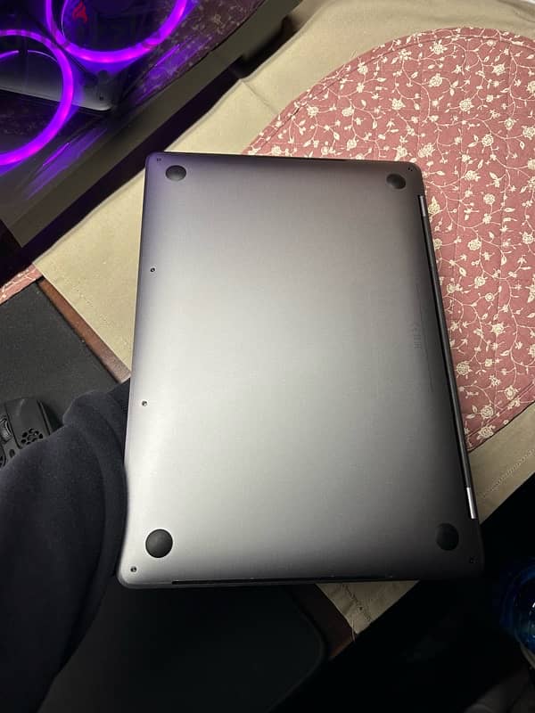 MacBook Pro 2019 1
