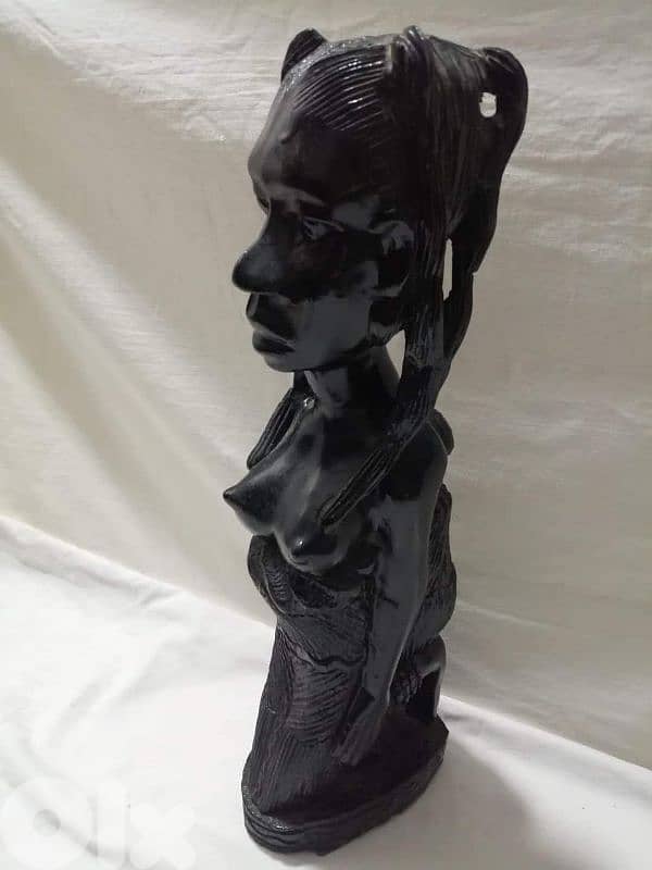 backlight statue 1