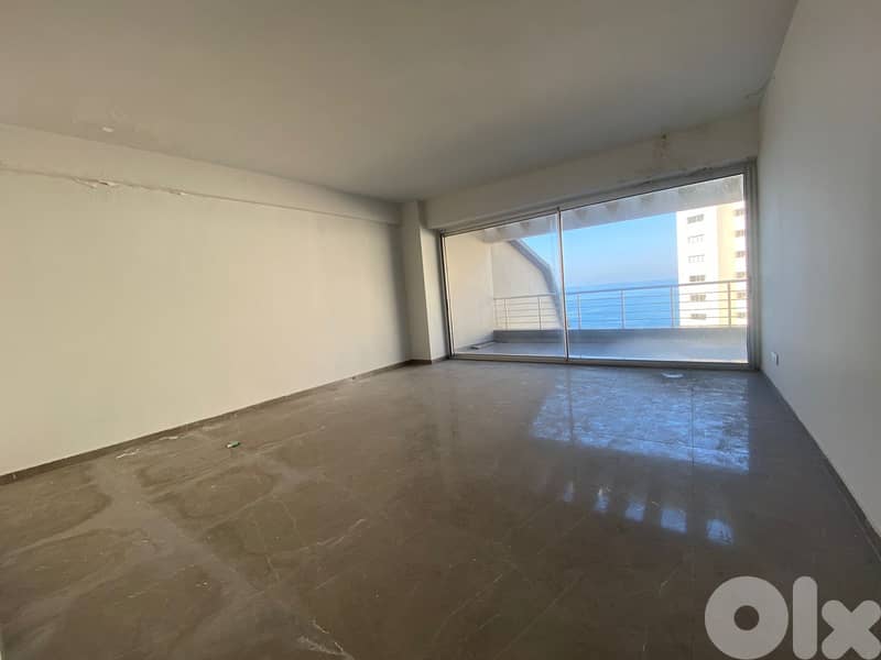 Office for Rent in Ain Al-Mraiseh مكتب للإيجار في عين المريسة 0